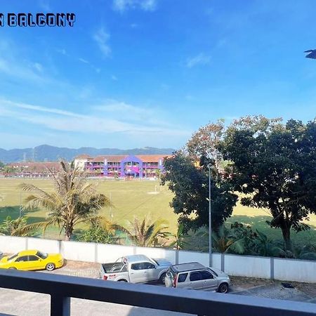 Homestay Pangsapuri Samudera Seri Manjung Lumut Buitenkant foto